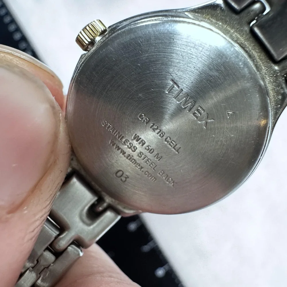 Timex Indiglo‎ WR 50M Two Tone Stainless Steel Analog Watch Quartz Gray Dial